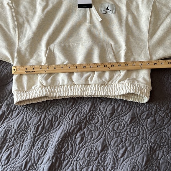 Nwt Air Jordan Cropped Hoodie Slight Oversized Fit Size Small - Picture 12 of 16